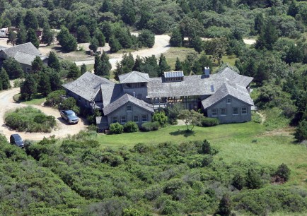 meg-ryan-7mil-home